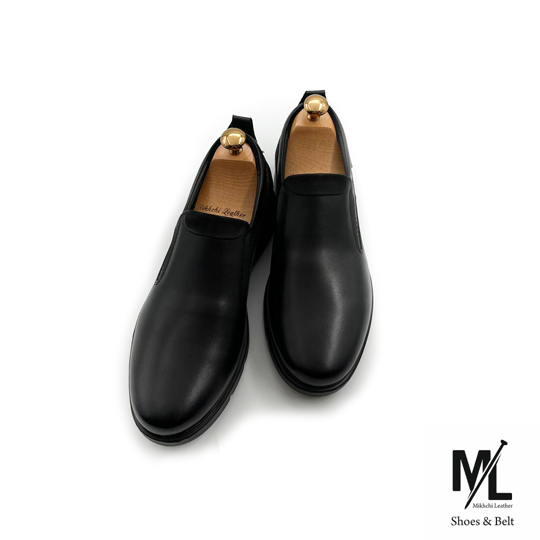  کفش اسپرت کلاسیک تمام چرم مردانه | کد:P22 | چرم میخچی | مشکی رنگ | جنس کفی داخلی چرم طبیعی طبی دست دوز 