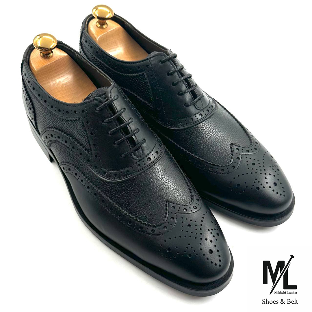  کفش کلاسیک مجلسی چرم مردانه | Vip | کد: Z118 | چرم میخچی | مشکی رنگ | قالب این کفش ایتالیایی می باشد. 