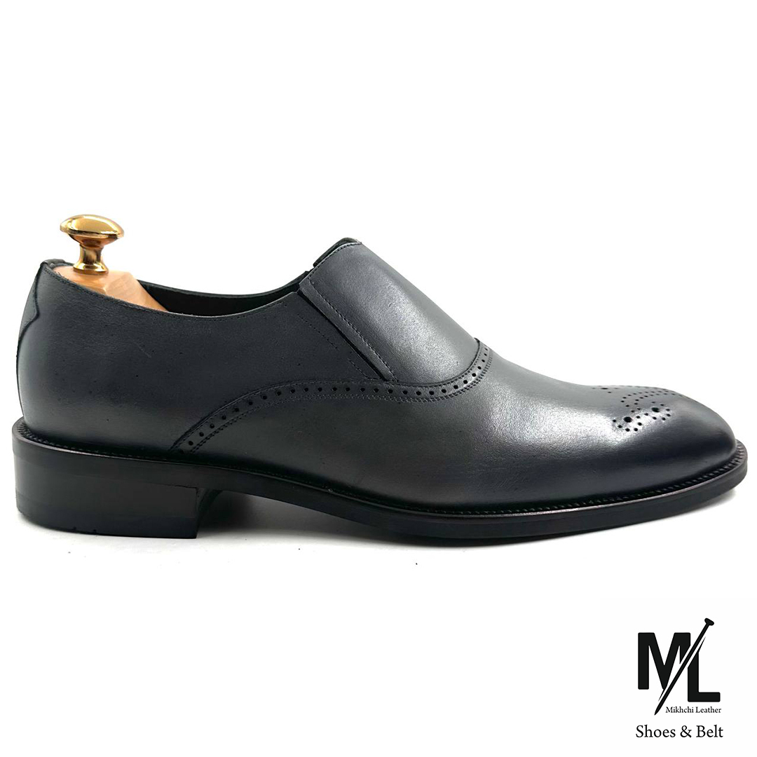  کفش کلاسیک مجلسی چرم مردانه | Vip | کد:M105 | چرم میخچی | طوسی رنگ | جنس آستر داخلی کفش چرم طبیعی گوسفندی میشن. 